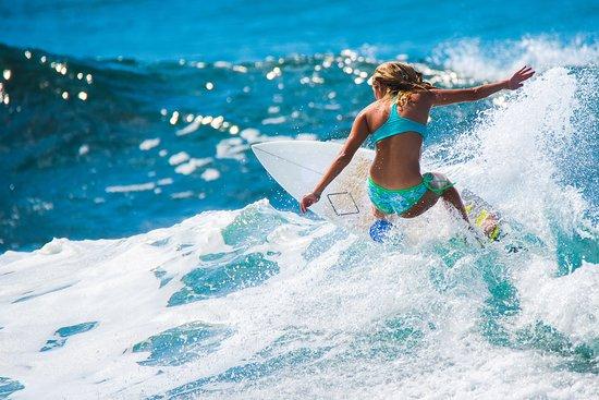 Bonaona Mallorca - Surf School & Surf Cafe Bar