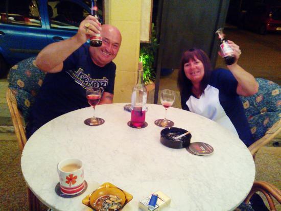 Uncle Festas Bar