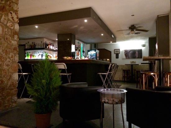 Es Cornet Lounge Bar