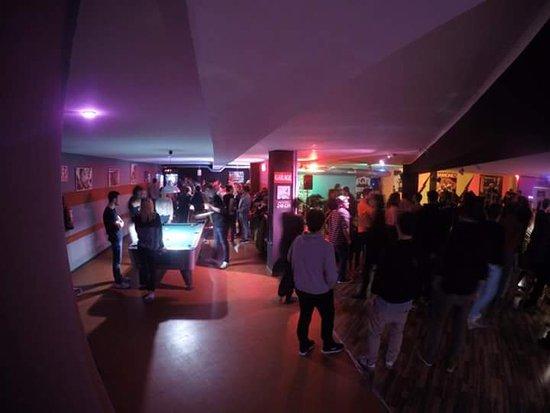 Underground Bar